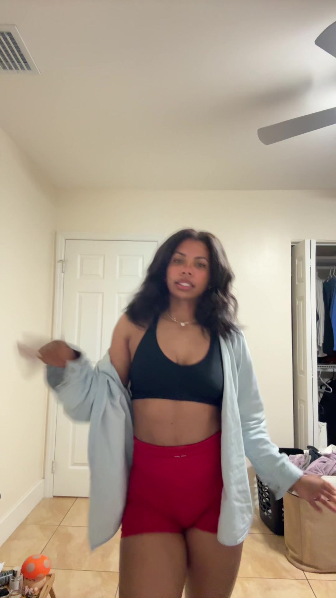 @Ana