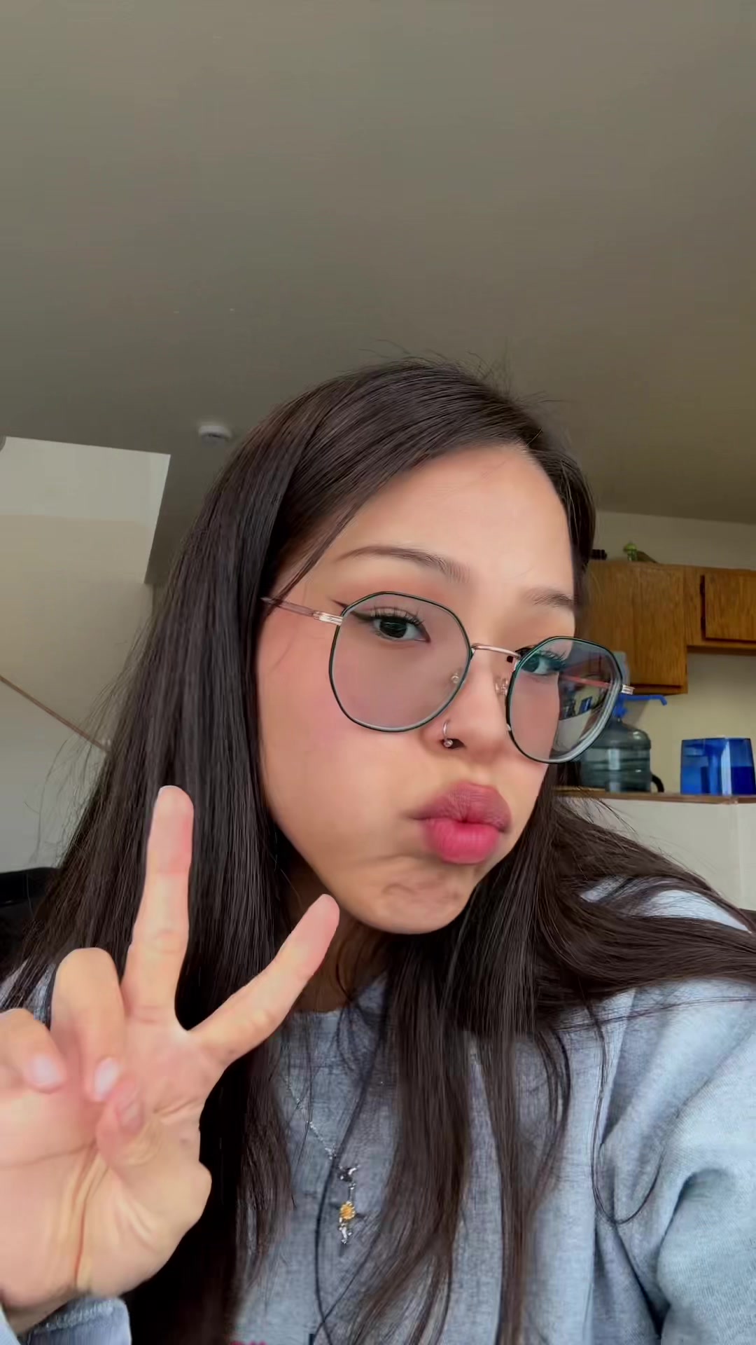 @𝚊𝚗𝚍𝚒 : )