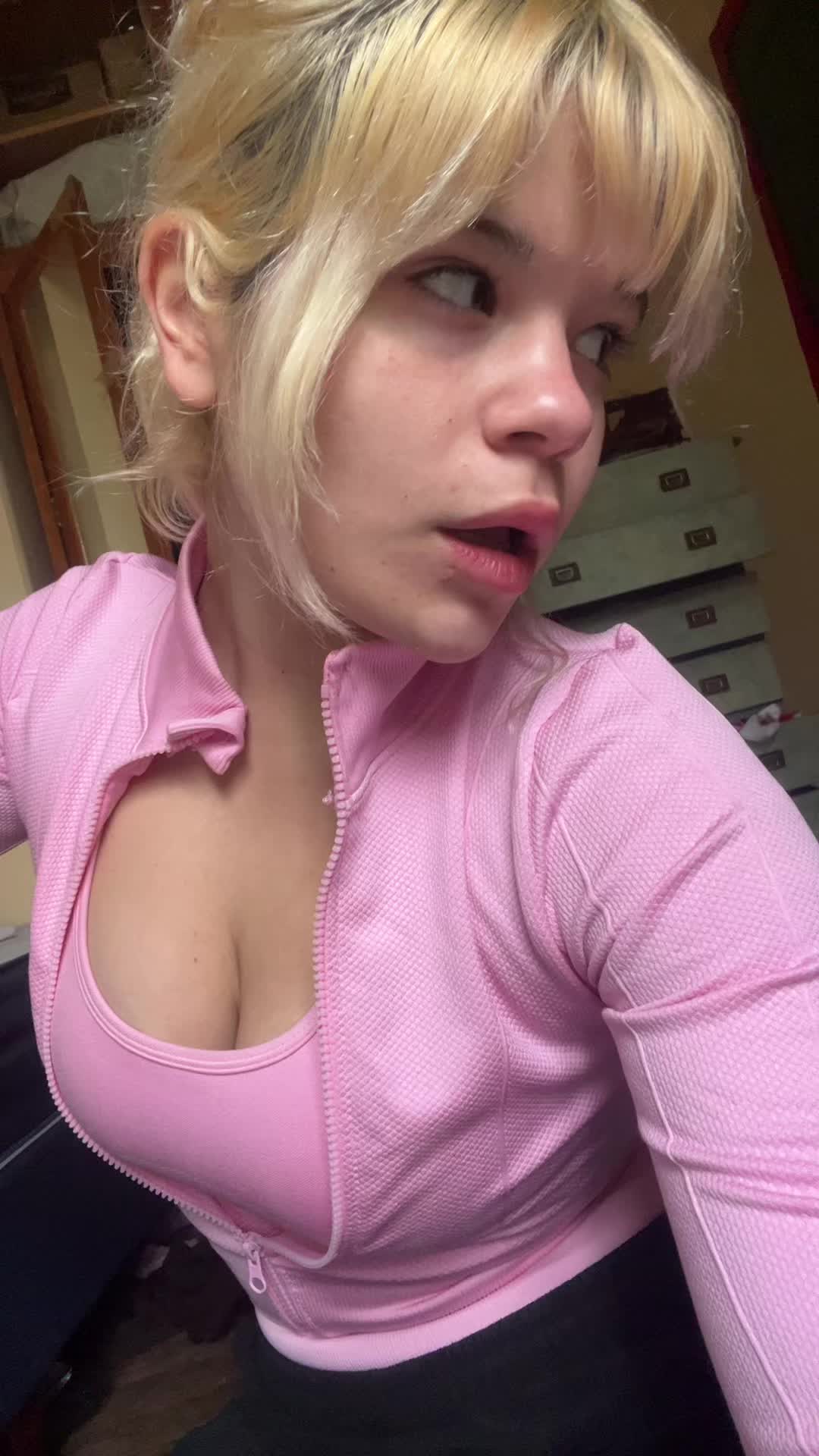 @lolita 🍓