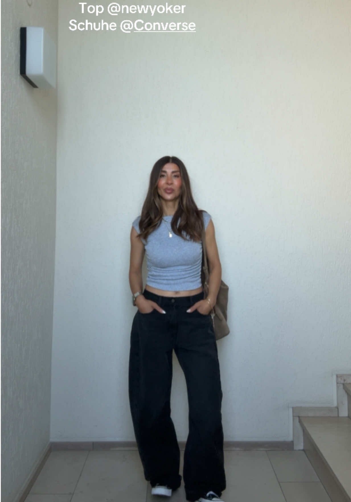 @Ayseenn