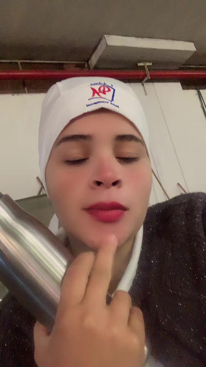 @ana Flores