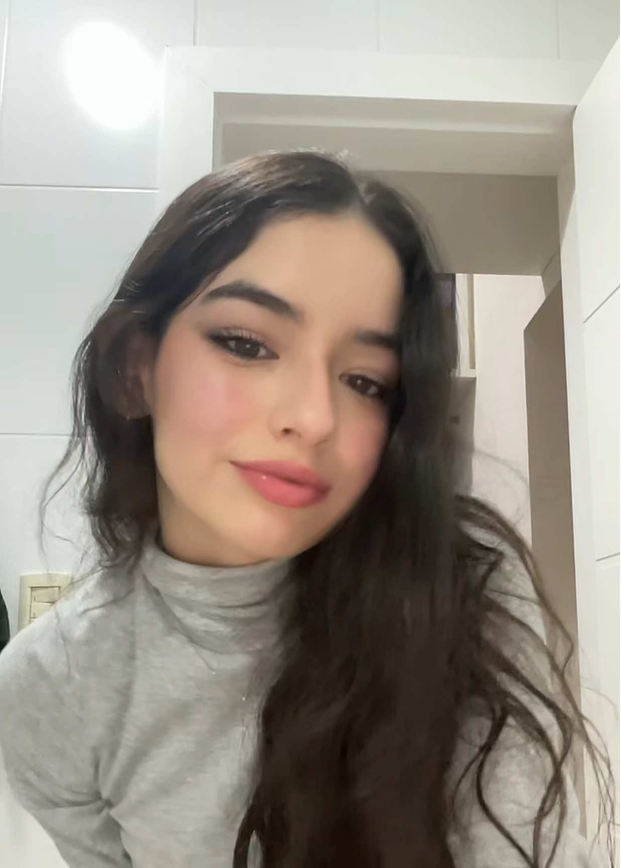 @isalemos 🩶
