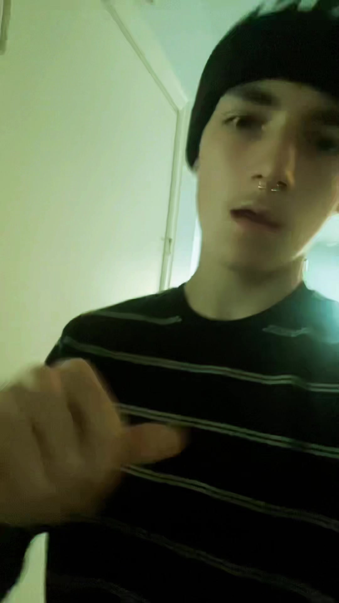 @femboynoah100