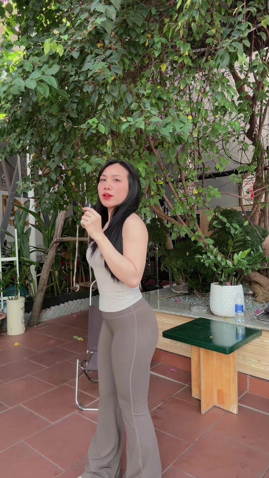 @Uy&ecirc;n V&otilde;