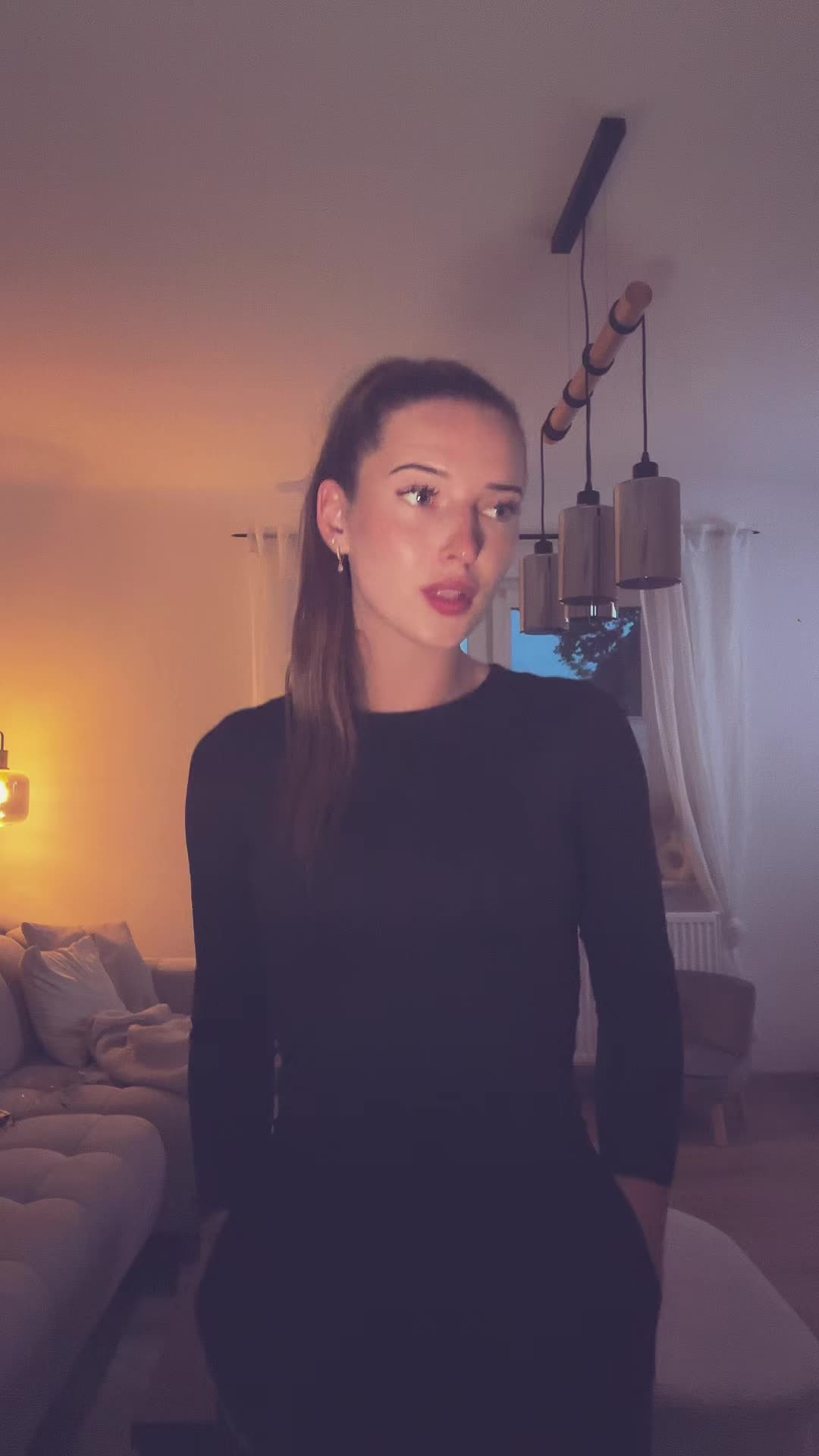 @angi.cl1