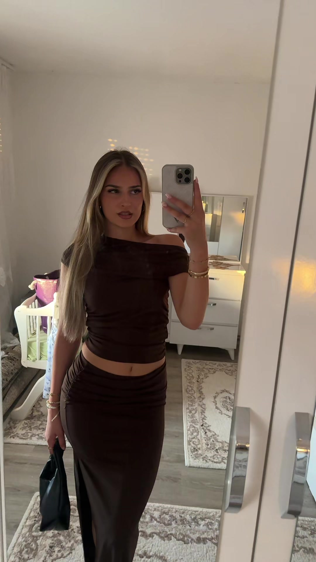 @E