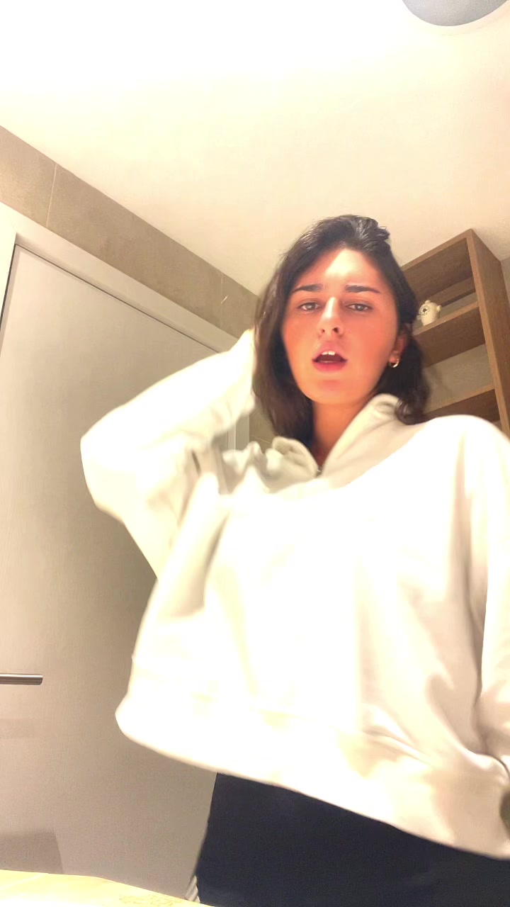@abril