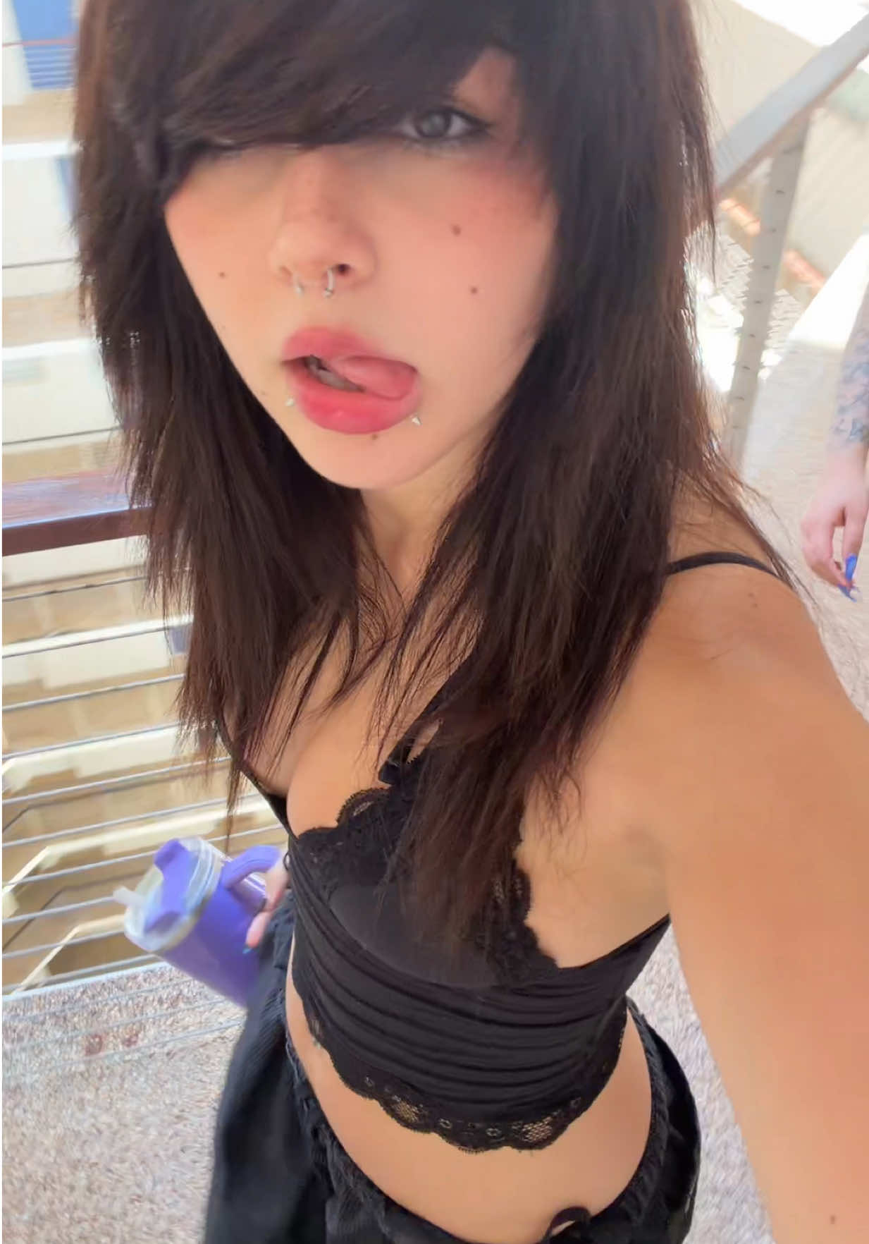 @vivi