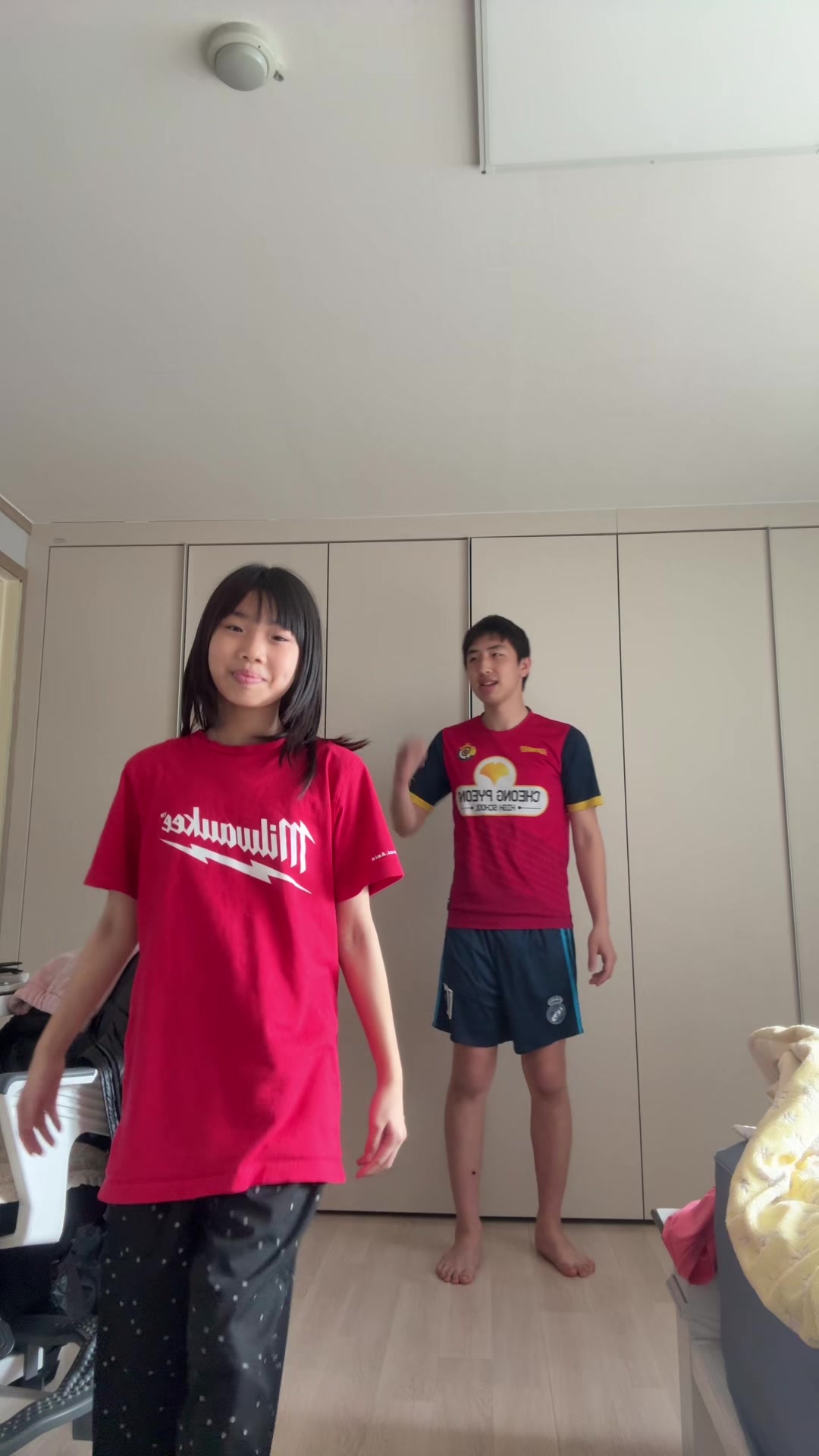 @9iuxxyu