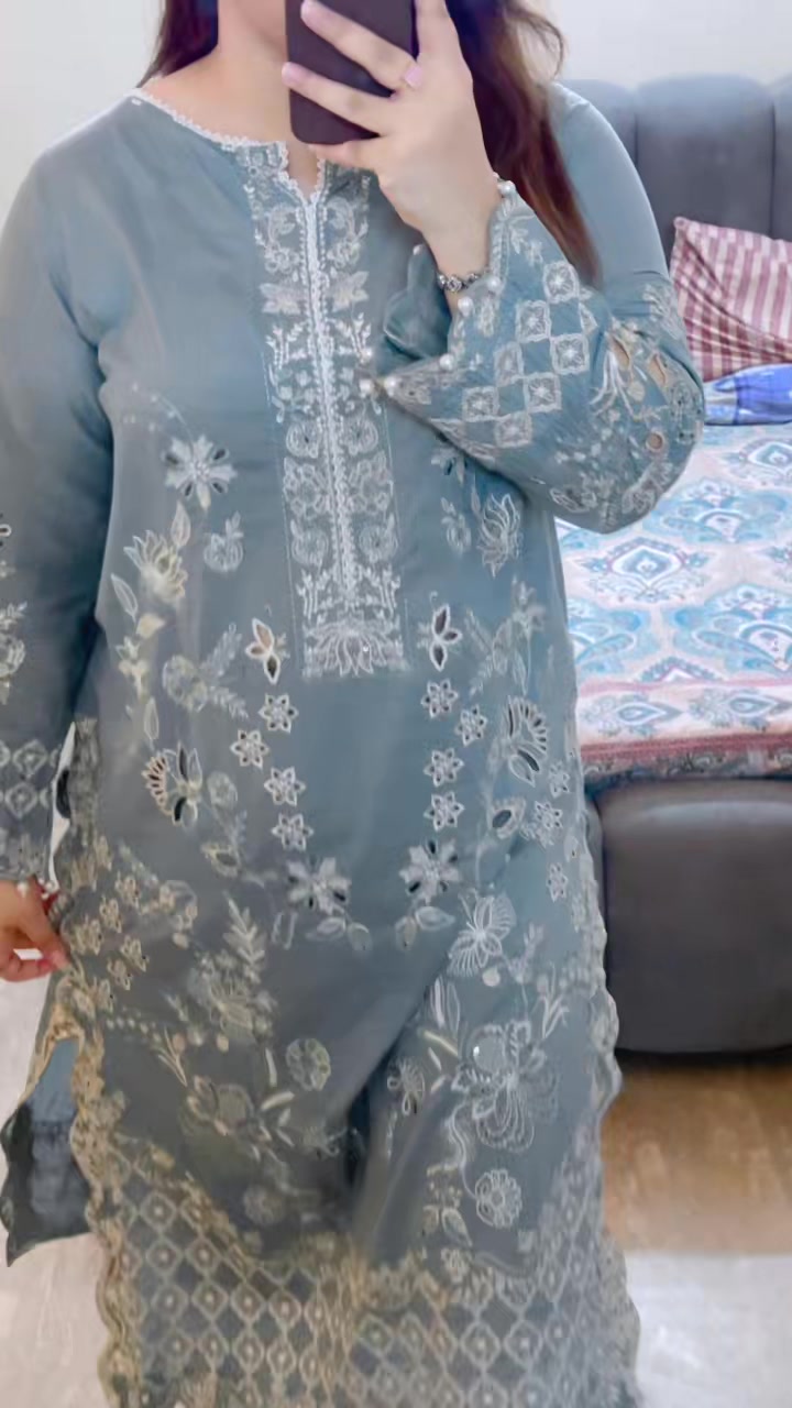 @Fatimarehman1001
