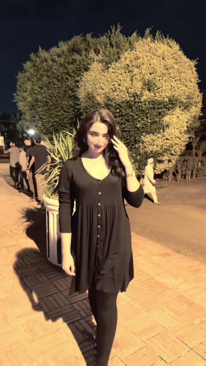 @❤️🧚🏼♀️Dimpleparii🧚🏼♀️❤️