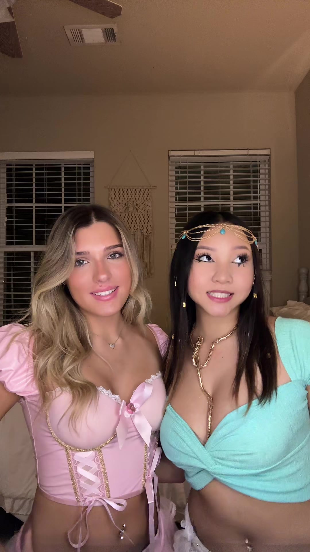 @lauradallax
