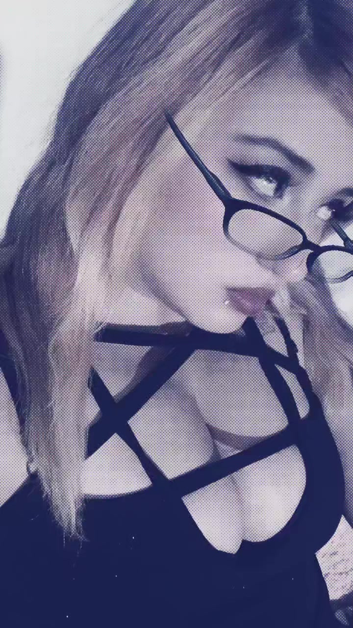 @Λʀɪɪ💗