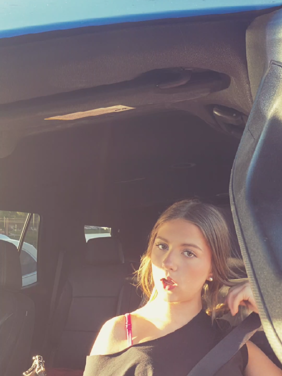 @𝒞𝒶𝓎𝒹𝑒𝑒🌼