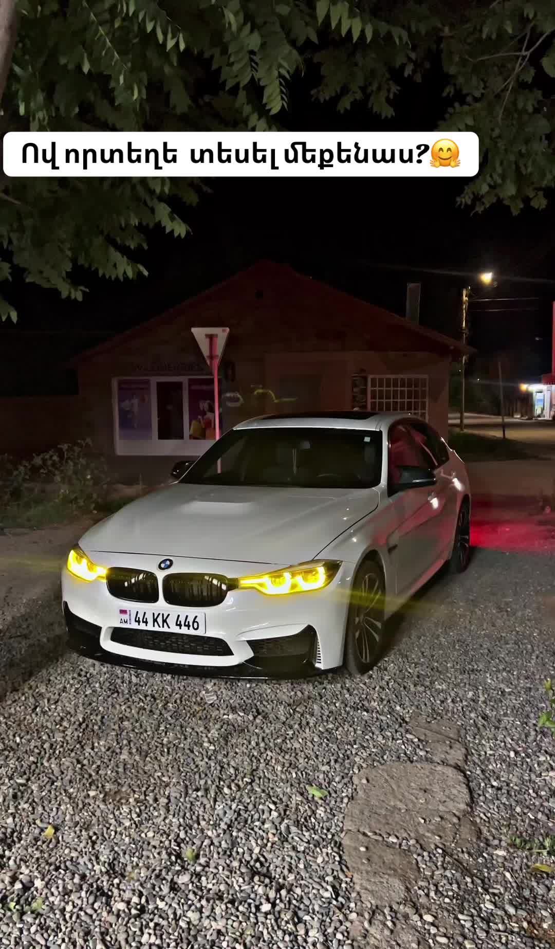 @F30_white