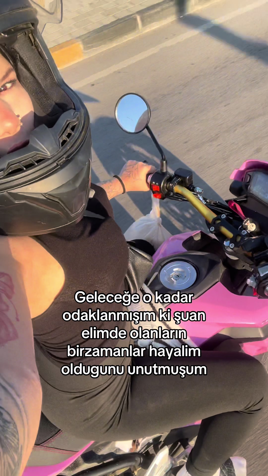 @_esrross