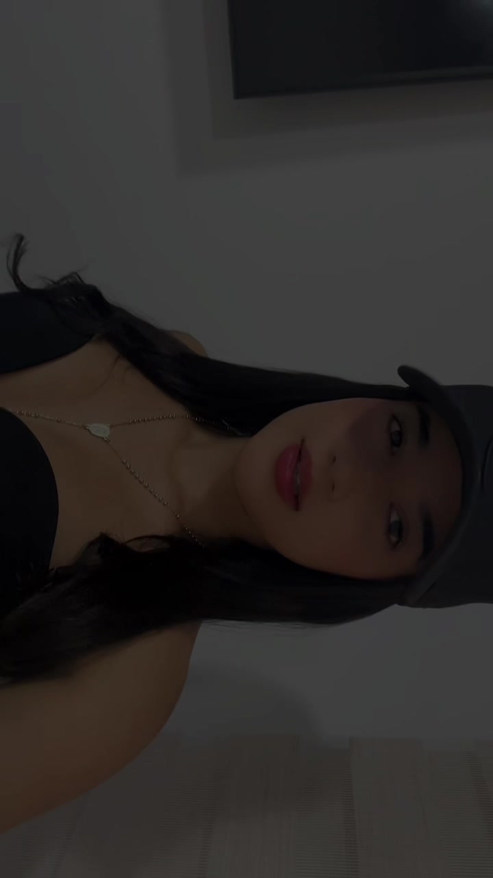 @𝓥𝓪𝓵𝓮𝓷𝓽𝓲𝓷𝓪