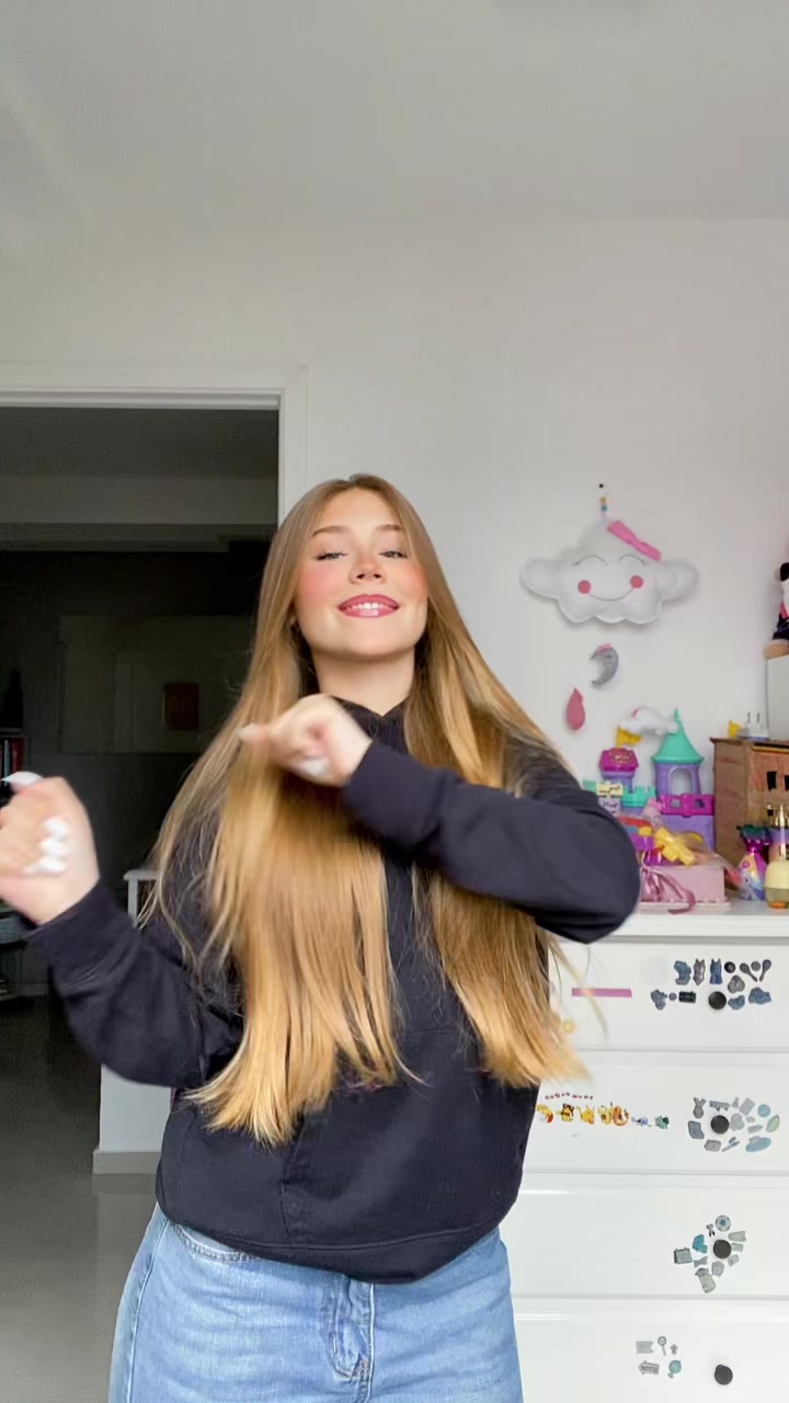 @Larapmendonca_
