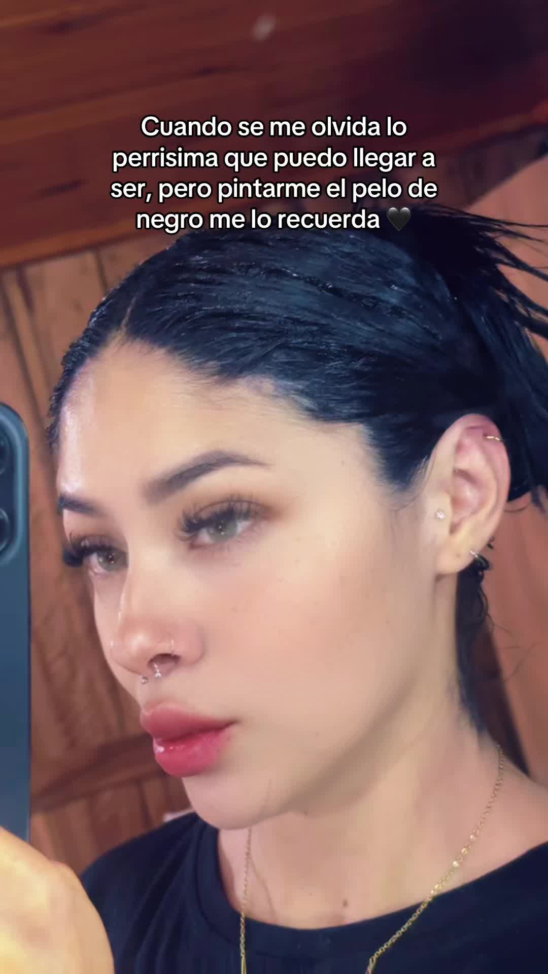 @💣&Aacute;ngela Vivi