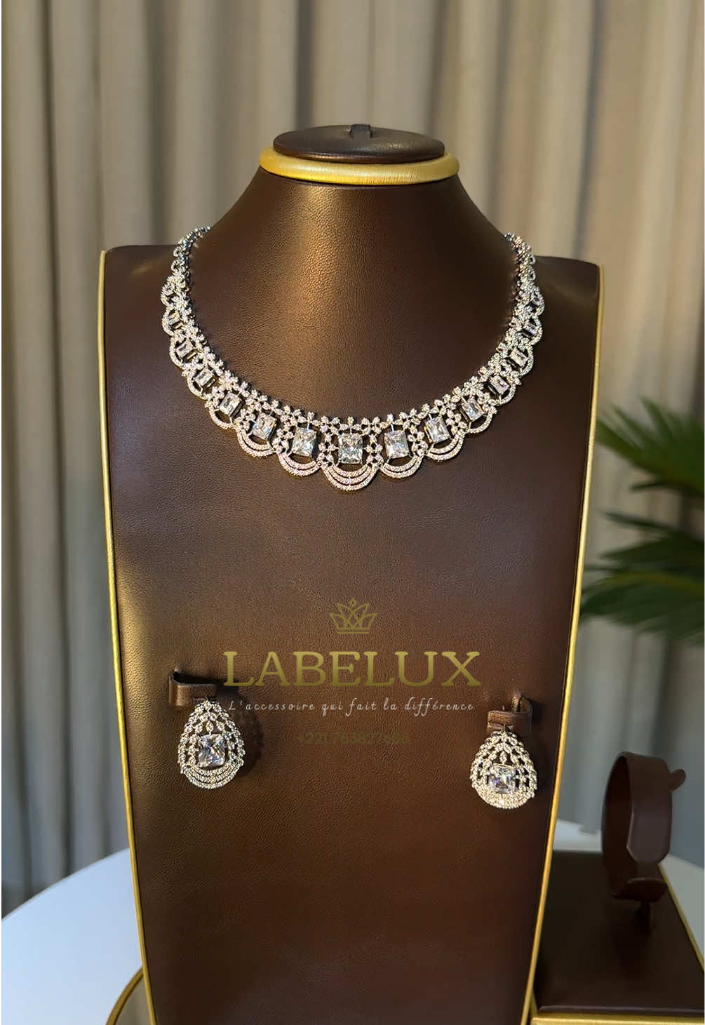 @LABELUX