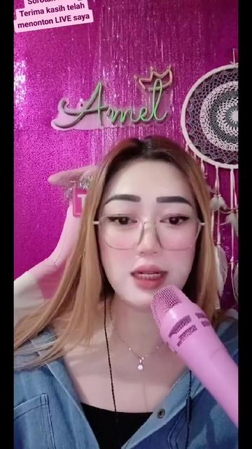 @icha.Laura