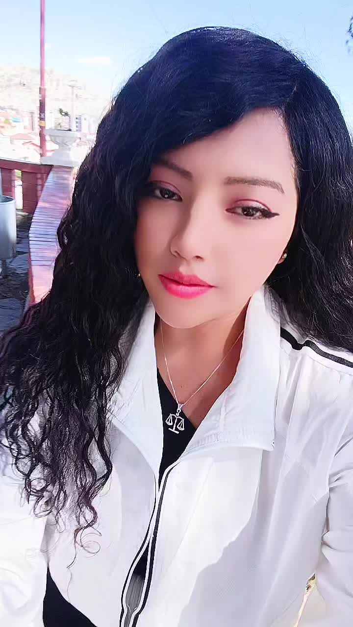@Holi soy Aliz Liz V.S.🎤🎵💋