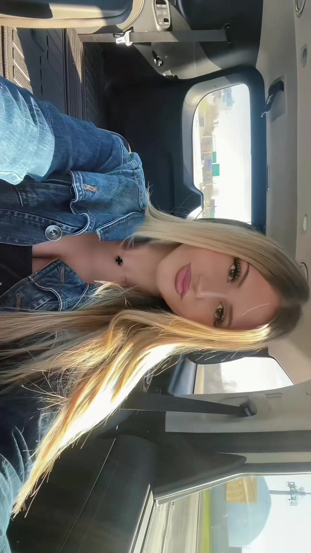 @E💋