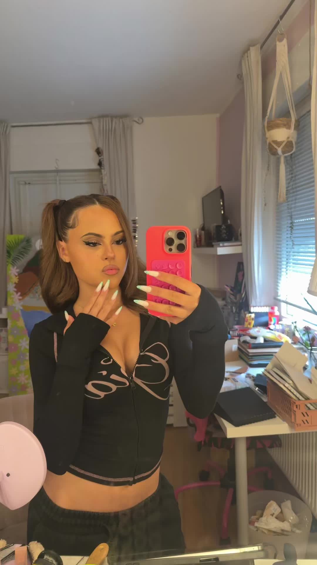 @Taylin
