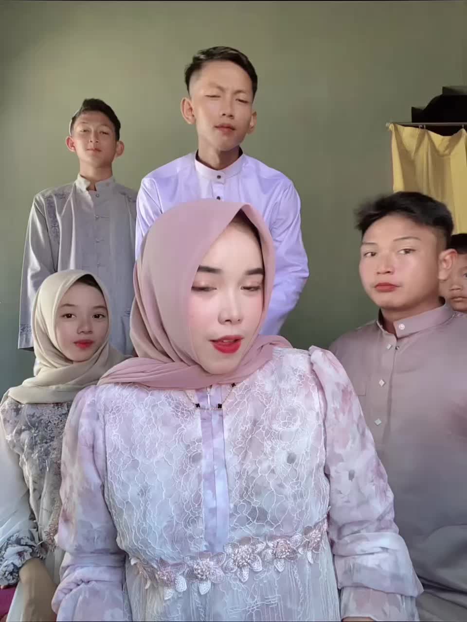 @dIK