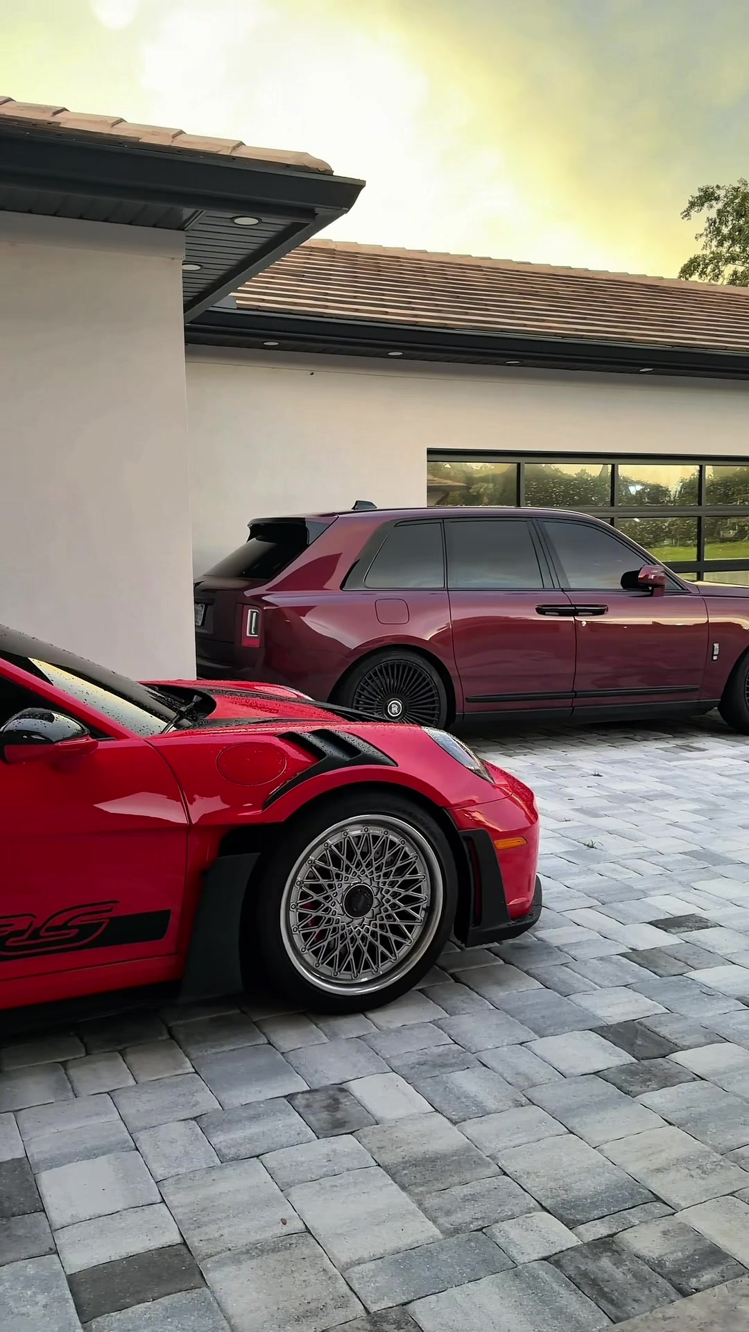 @supercarvicky