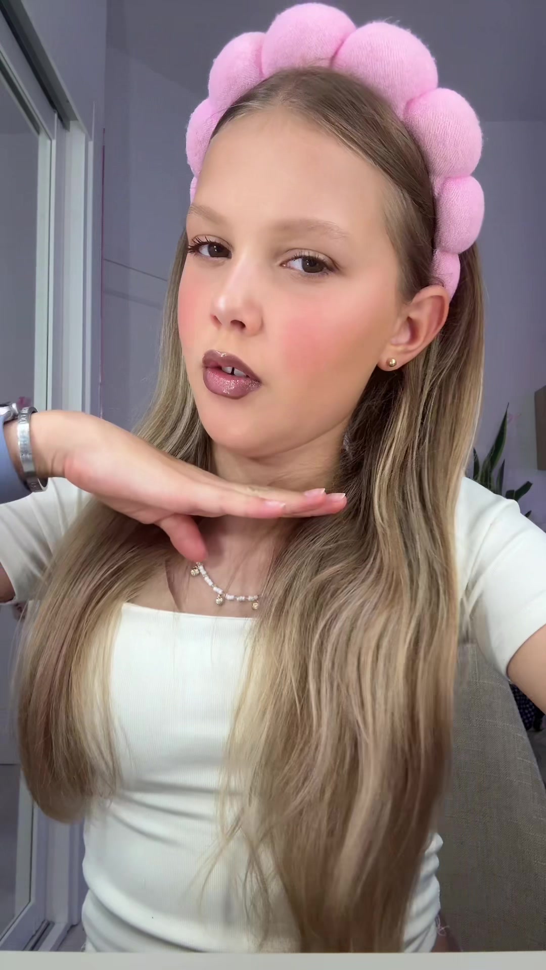 @abuziarovva_v