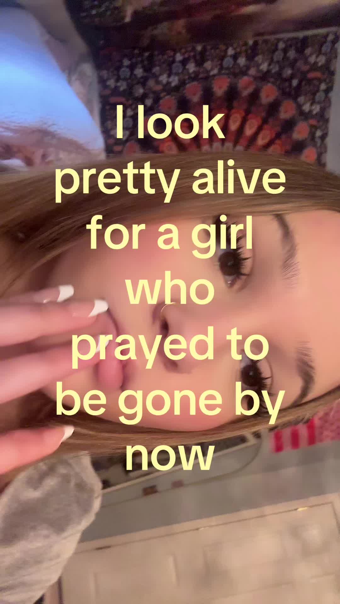 @???