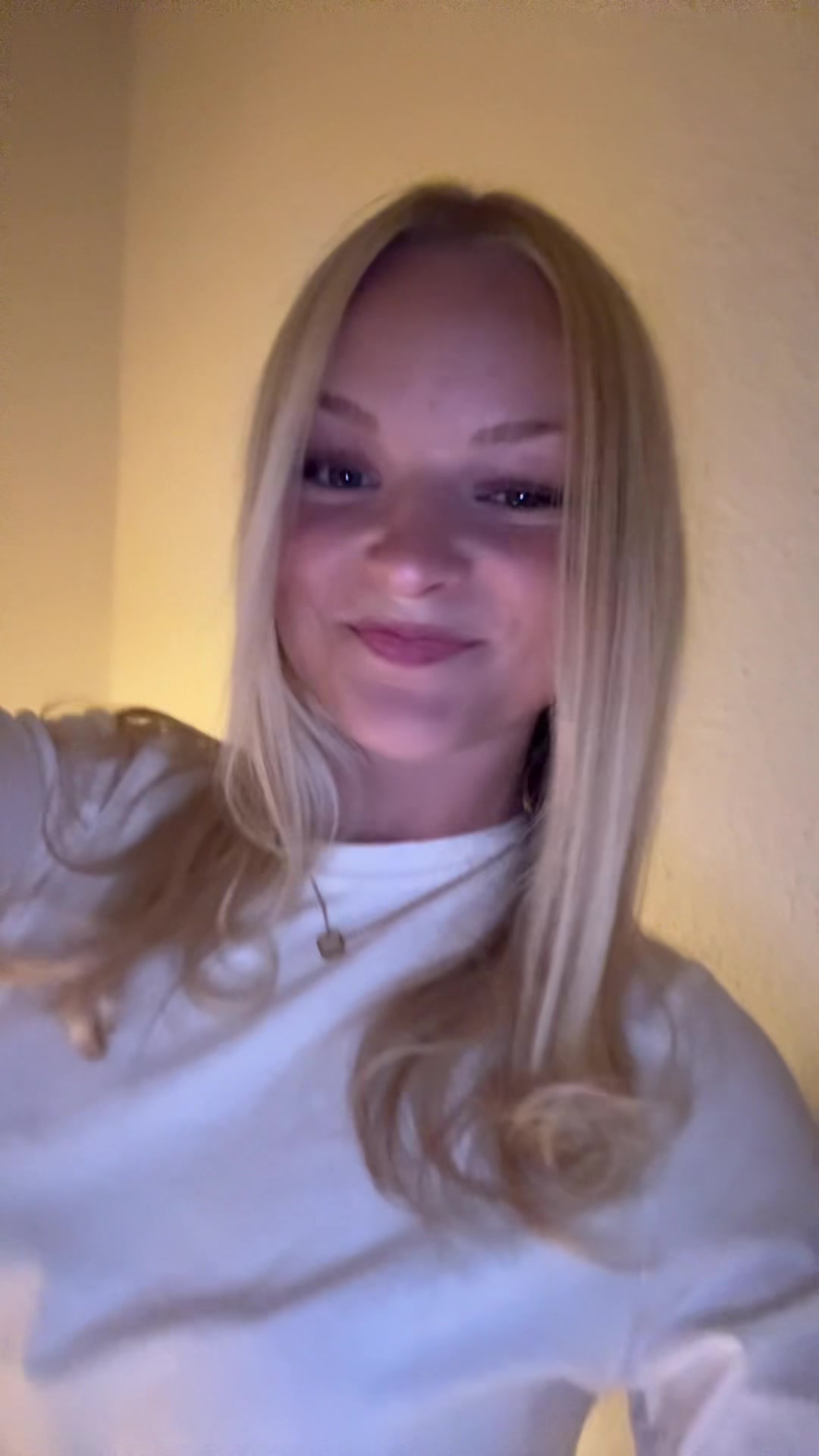 @👸🏼