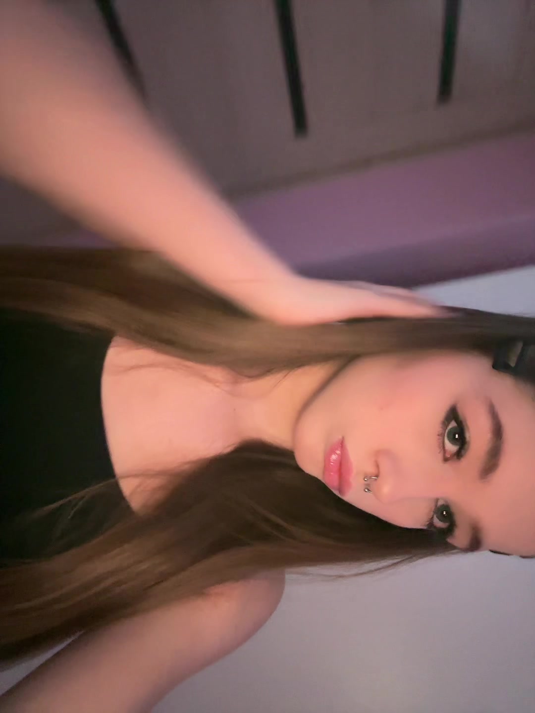 @♱