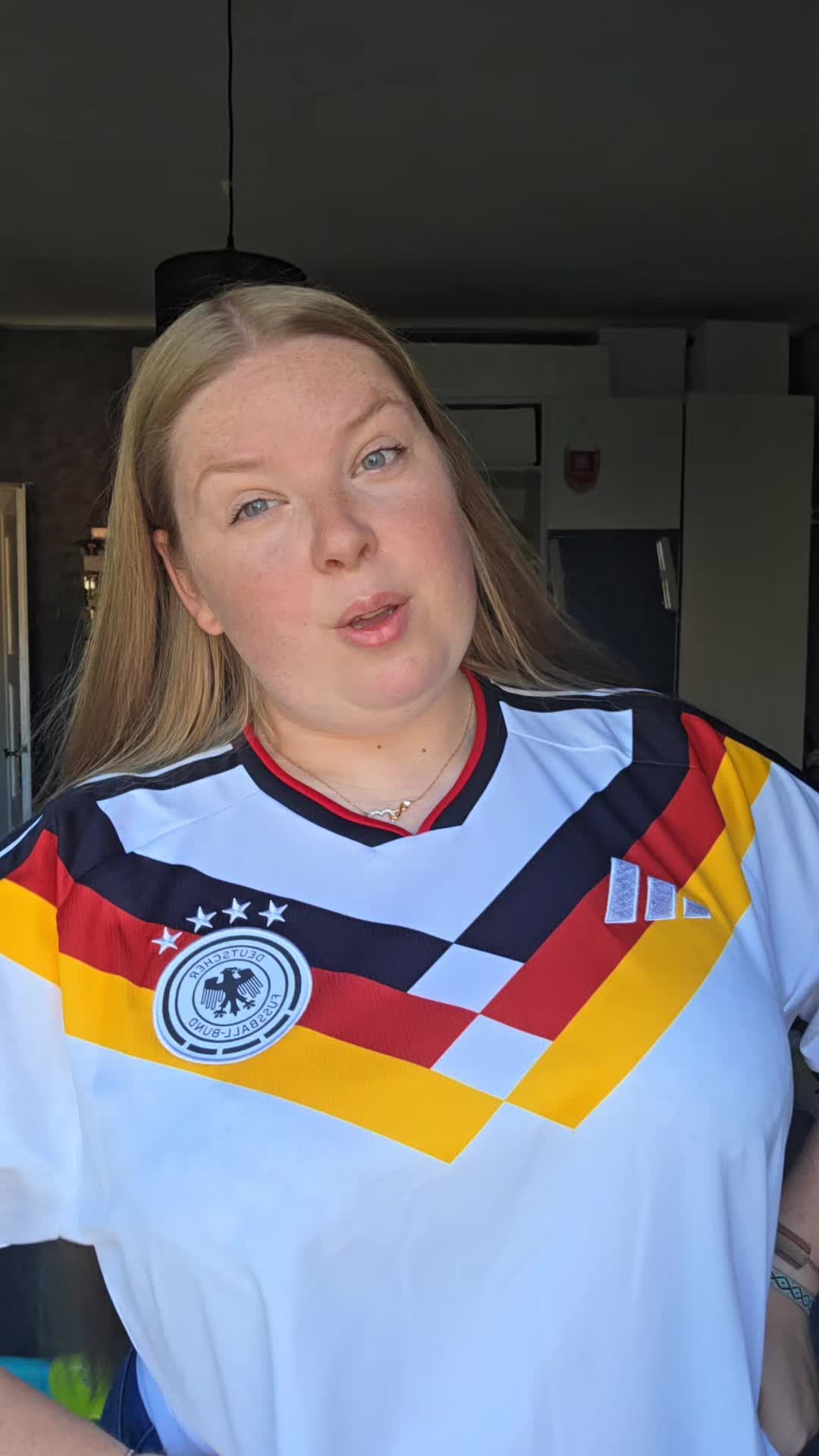 @MiaSanLele