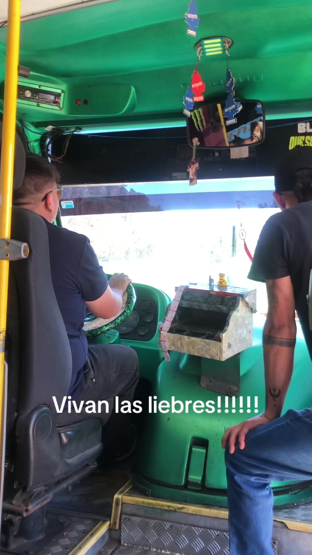 @Oscar Ariztia