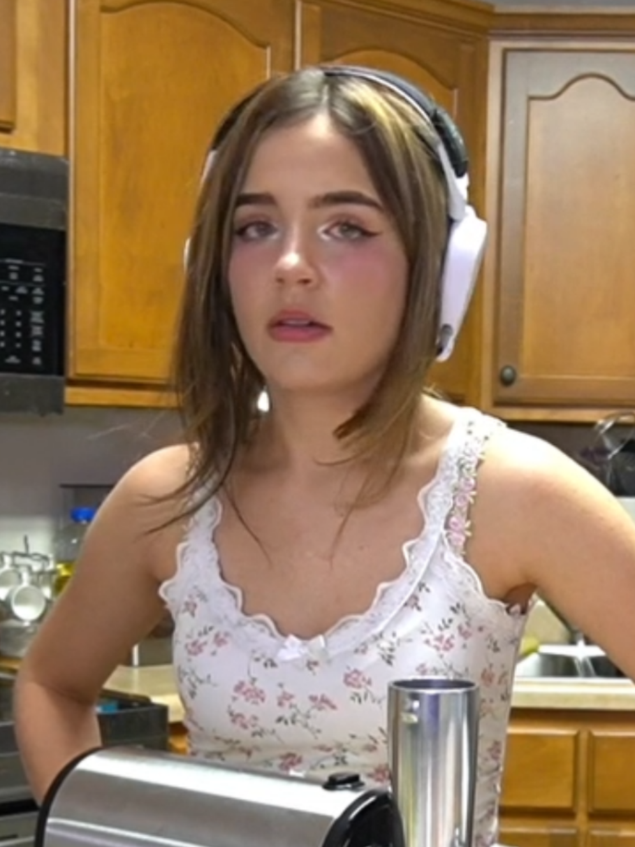 @alejomendz2025