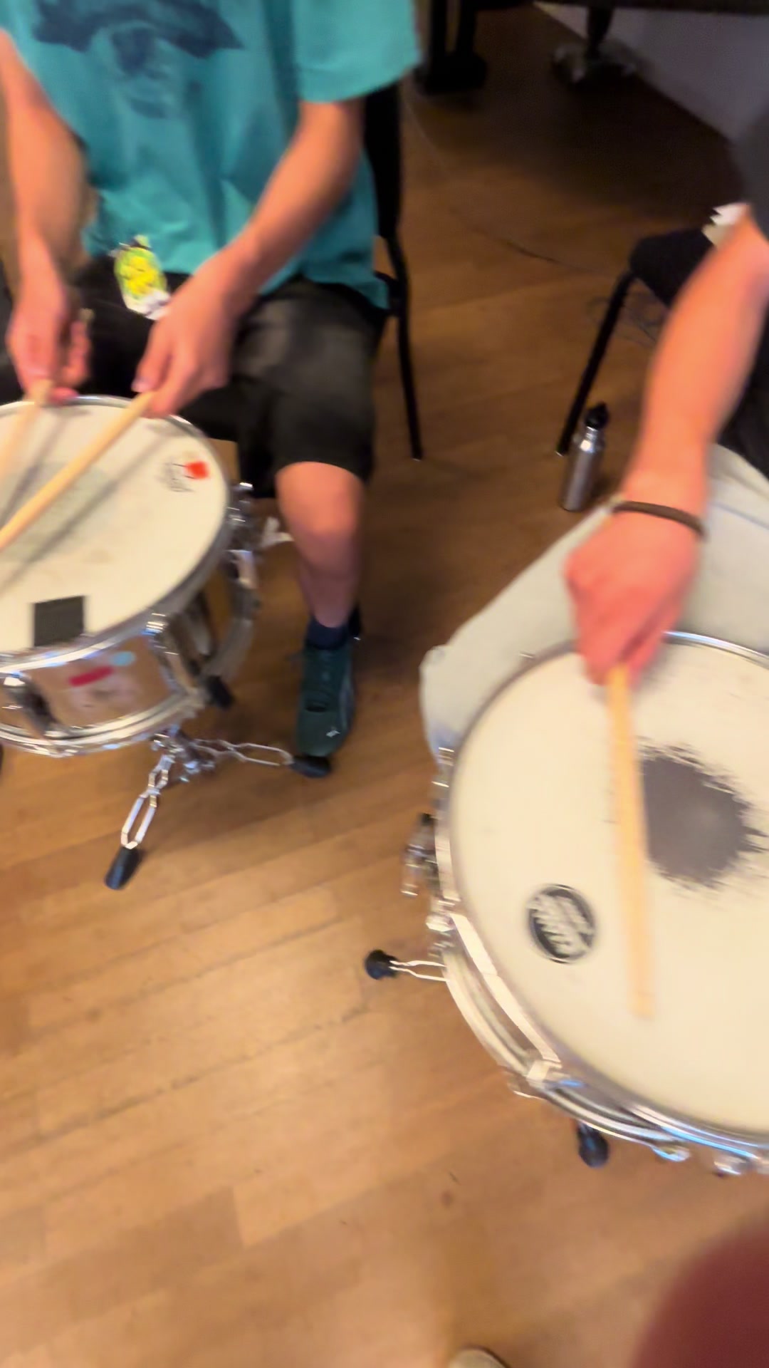 @HAND_TAPELOOP_MUSIC