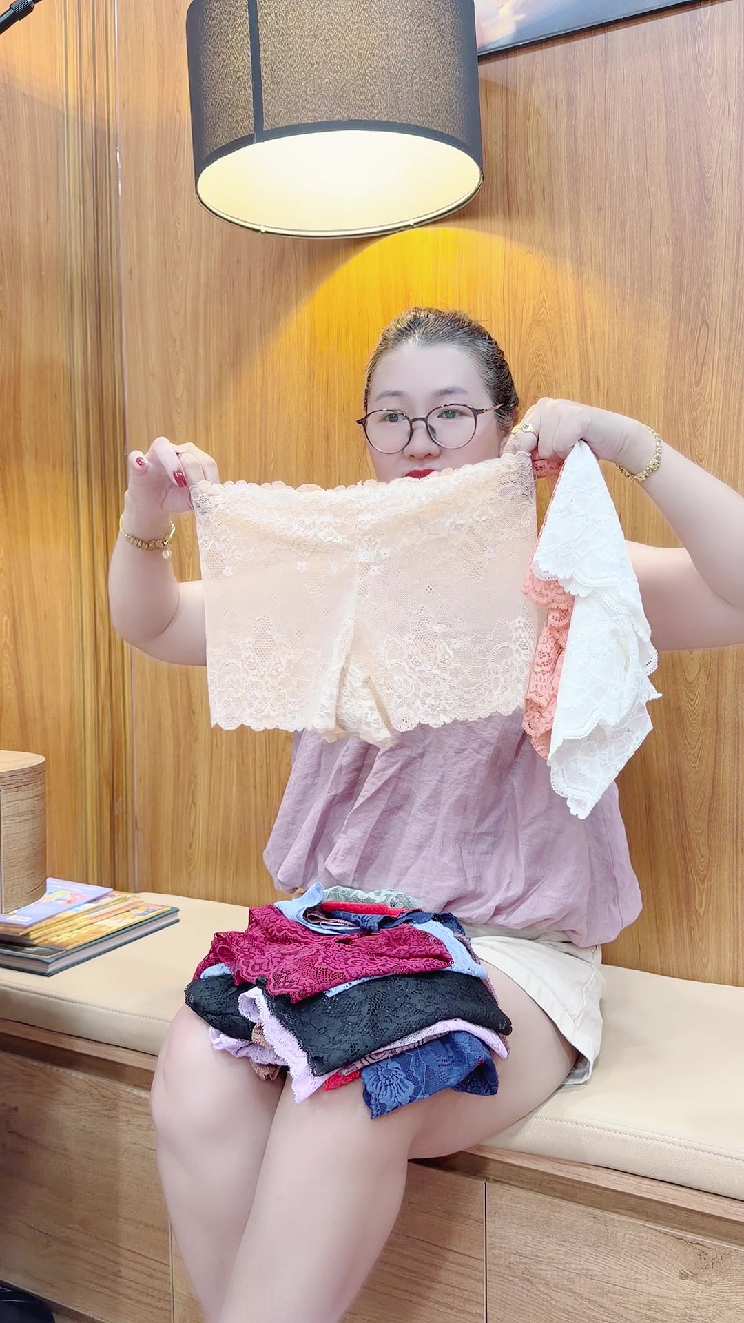 @Ổ Của Lộc1376