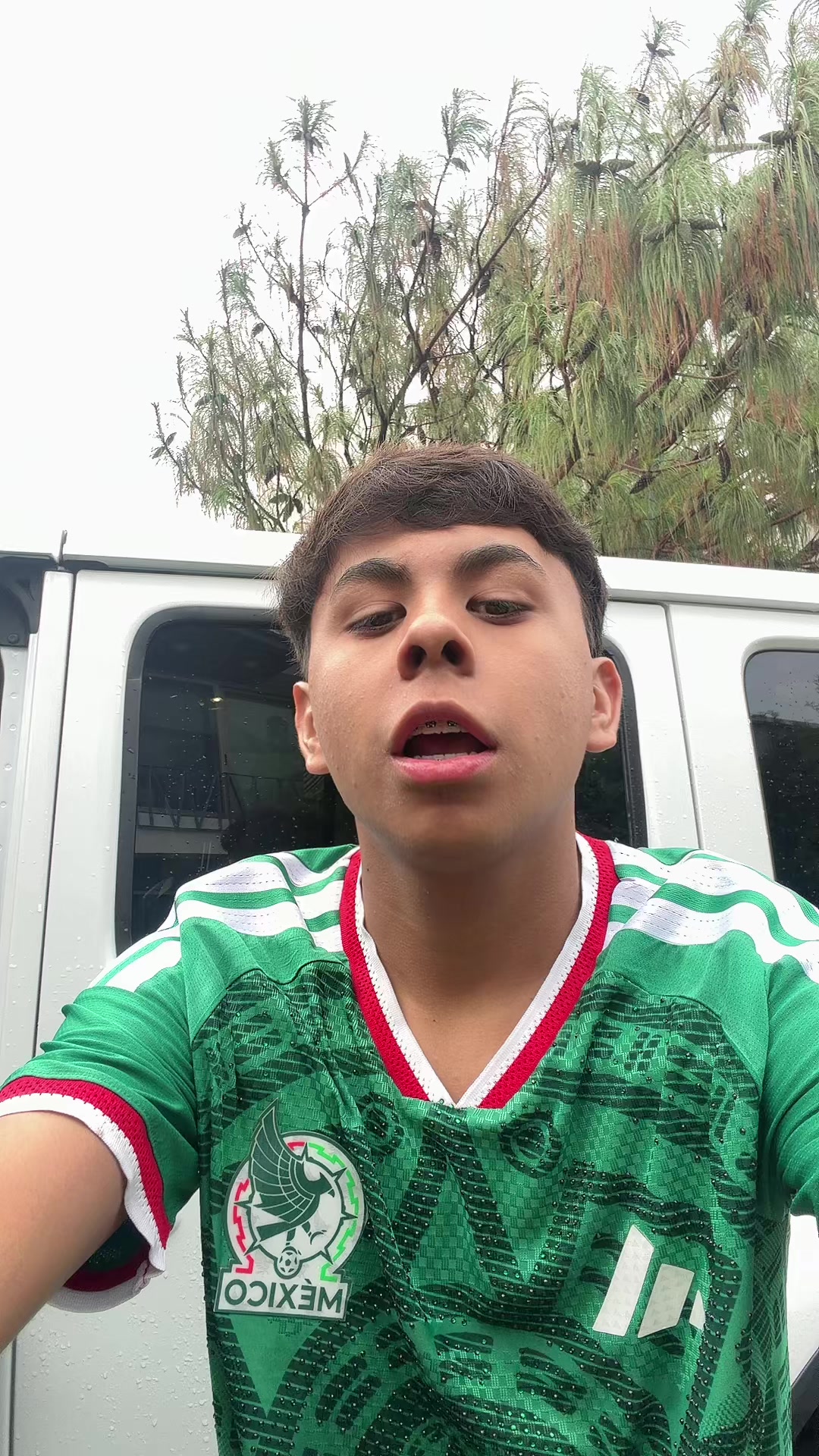 @charlyychivas10