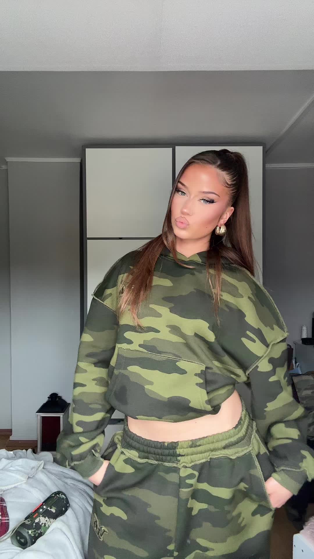 @linda.llma
