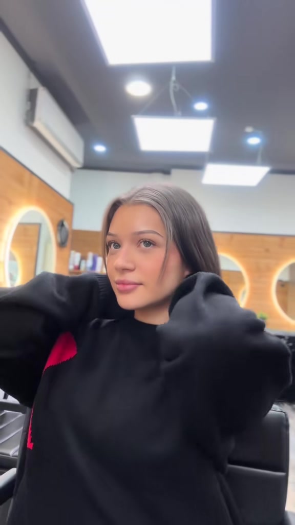 @🖤