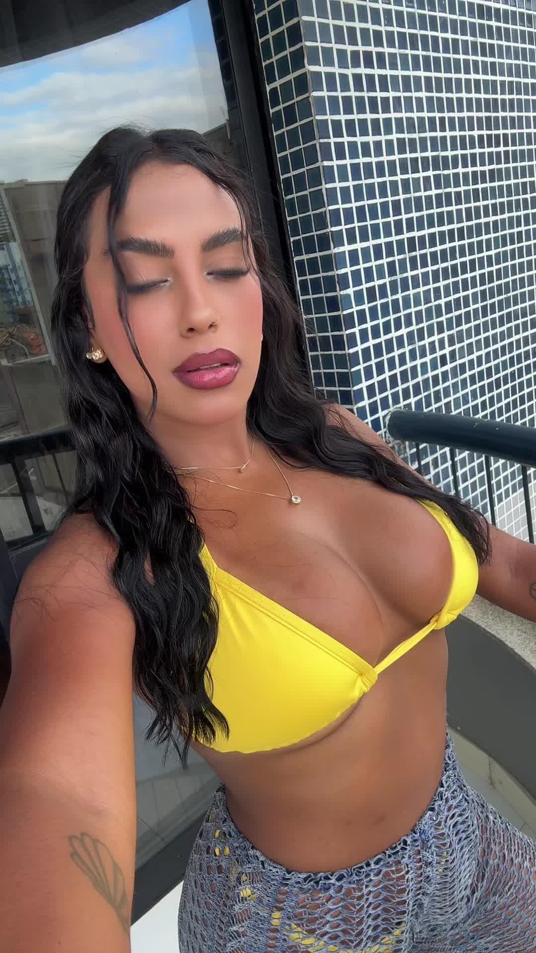 @Ana Goes ❤️🔥