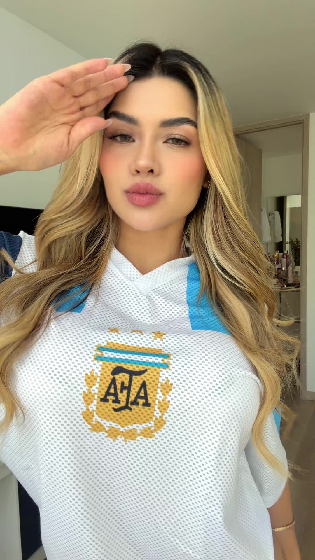 @Linaesmeraldaa