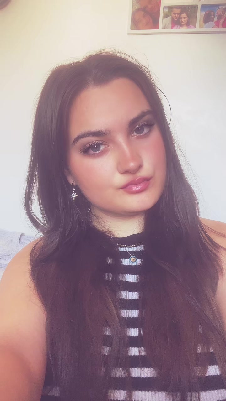 @Ariana_222