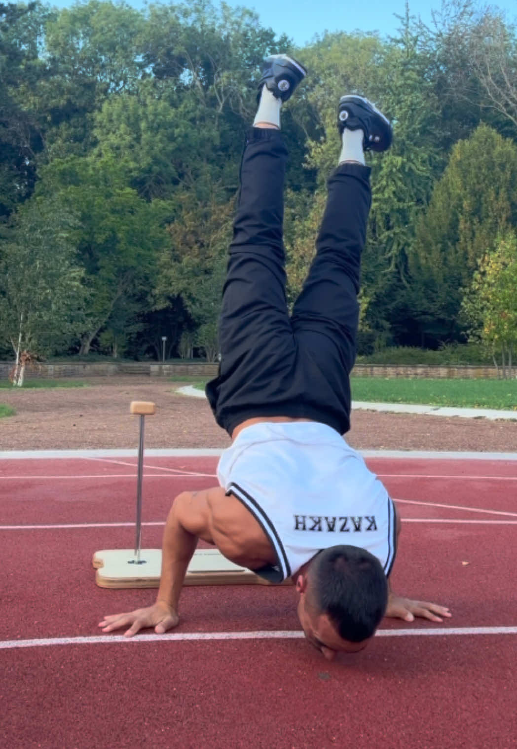 @kazakhtenix☀️🦅