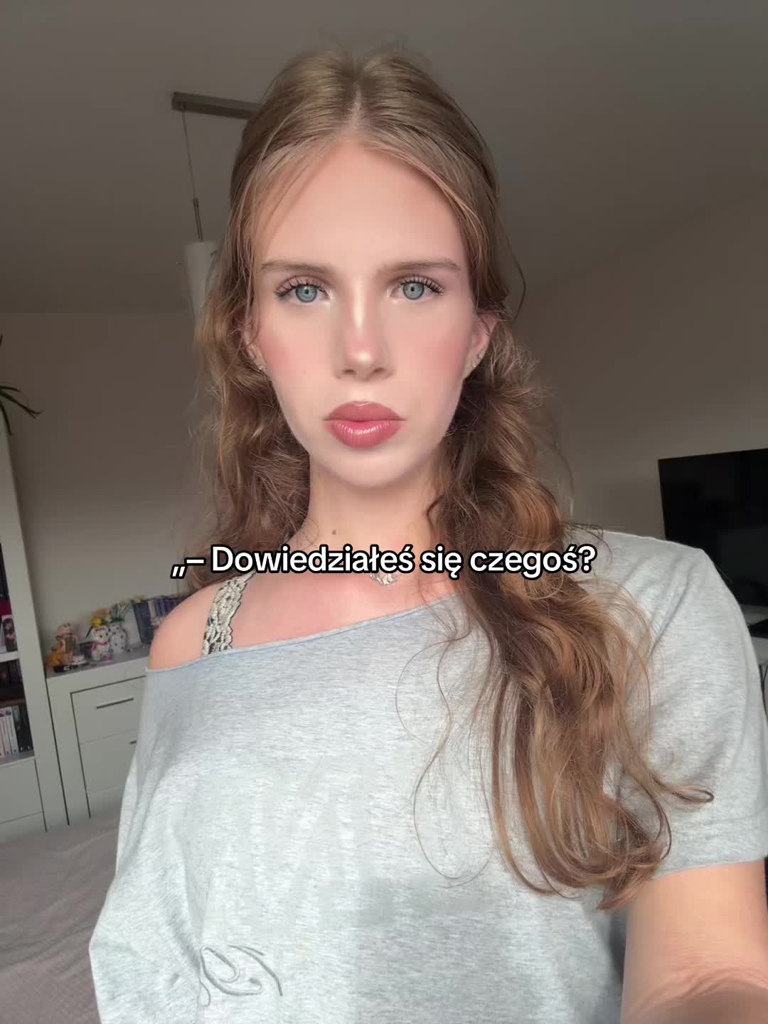 @veronica || booktok