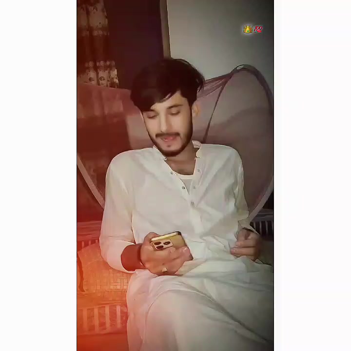@𝑨𝒔𝒉✨