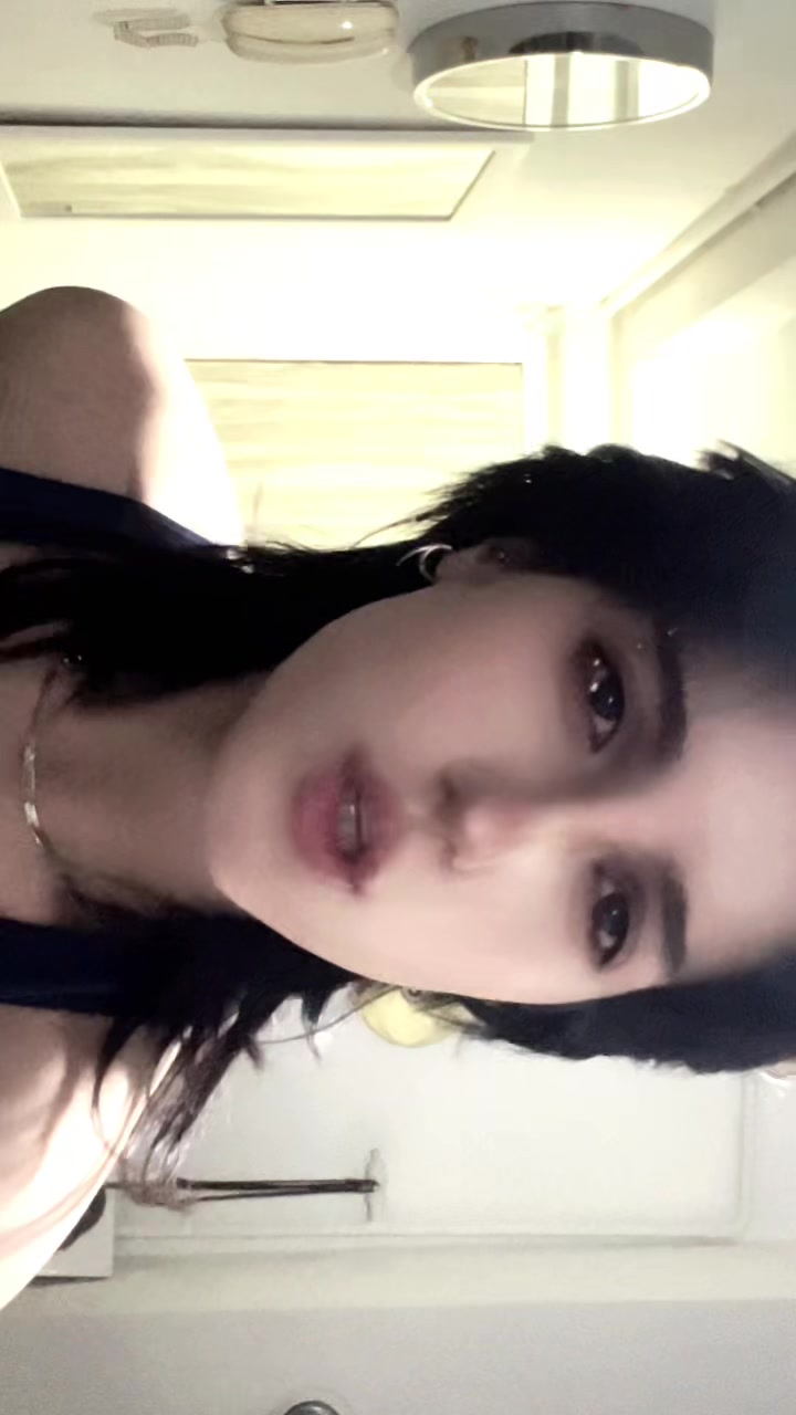 @Meliss_00