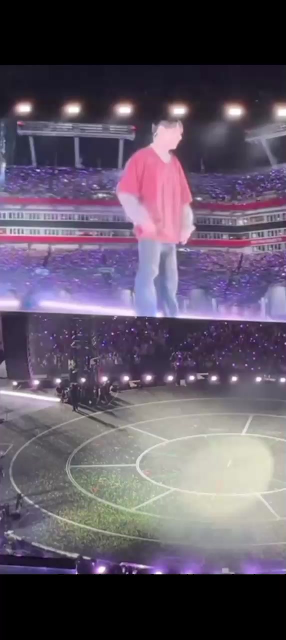 @-`♡&acute;- ꒷꒦BTS🎀IT'S MY world ♡︎